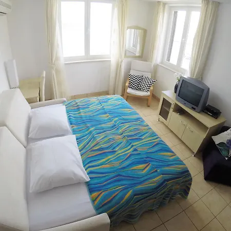 Beach Apartment-4 Persons Апартаменты